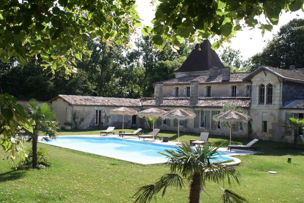 Chateau De Puyrigaud Bed & Breakfast Leoville Luaran gambar