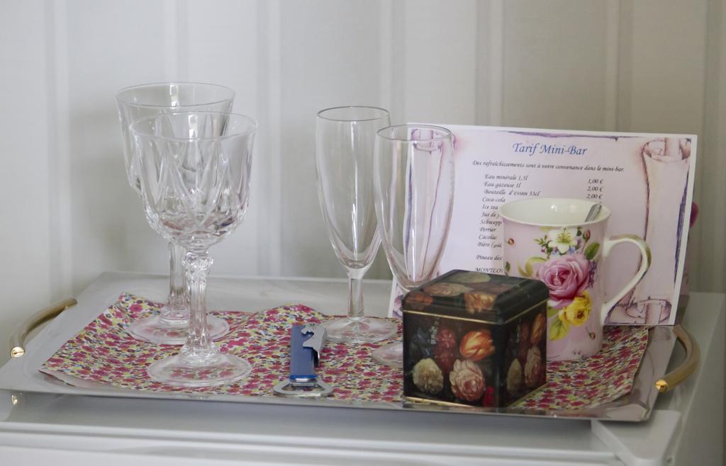 Chateau De Puyrigaud Bed & Breakfast Leoville Luaran gambar